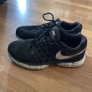 Nike Lunar Fingertrap TR Wide Black Men's Sneaker Shoe Size 9.5W